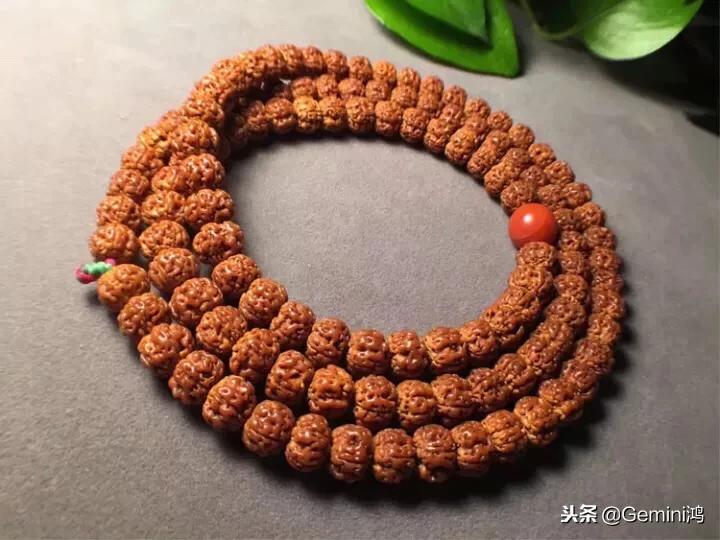 怎样把金刚菩提手串清理干净,金刚菩提盘脏了可以下水清理吗