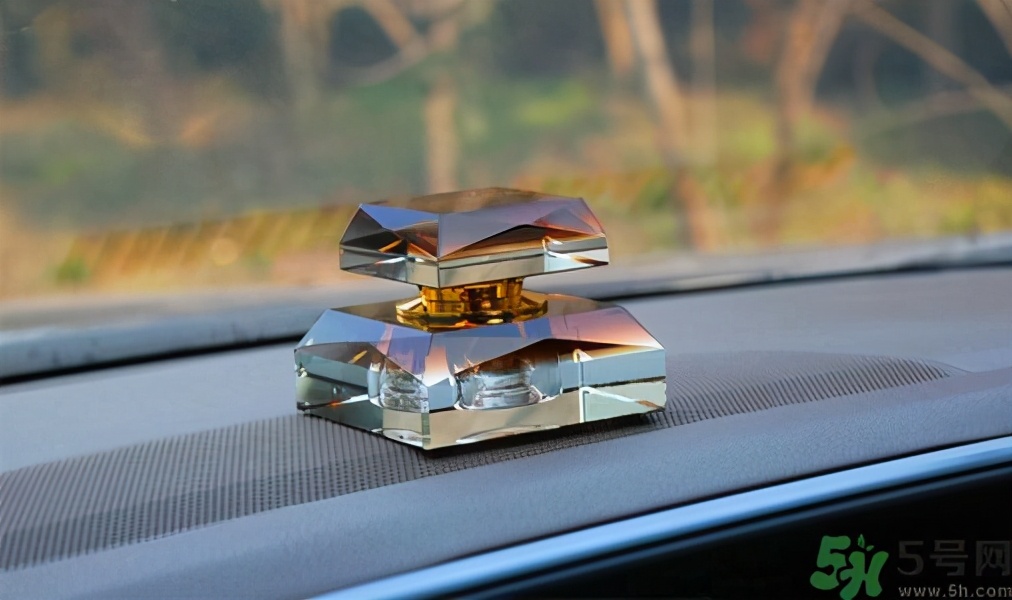 汽车香水用哪种类型的比较好,汽车香水怎么选择最好