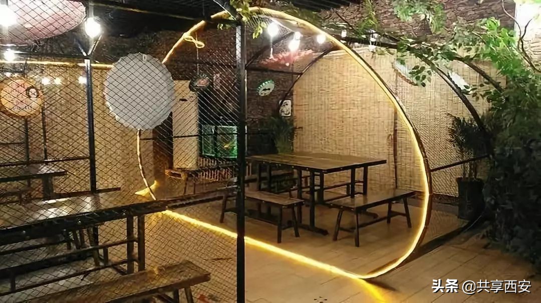 西安市凤城八路与文景路十字99元限时抢贝王府2-3人超值海鲜大餐