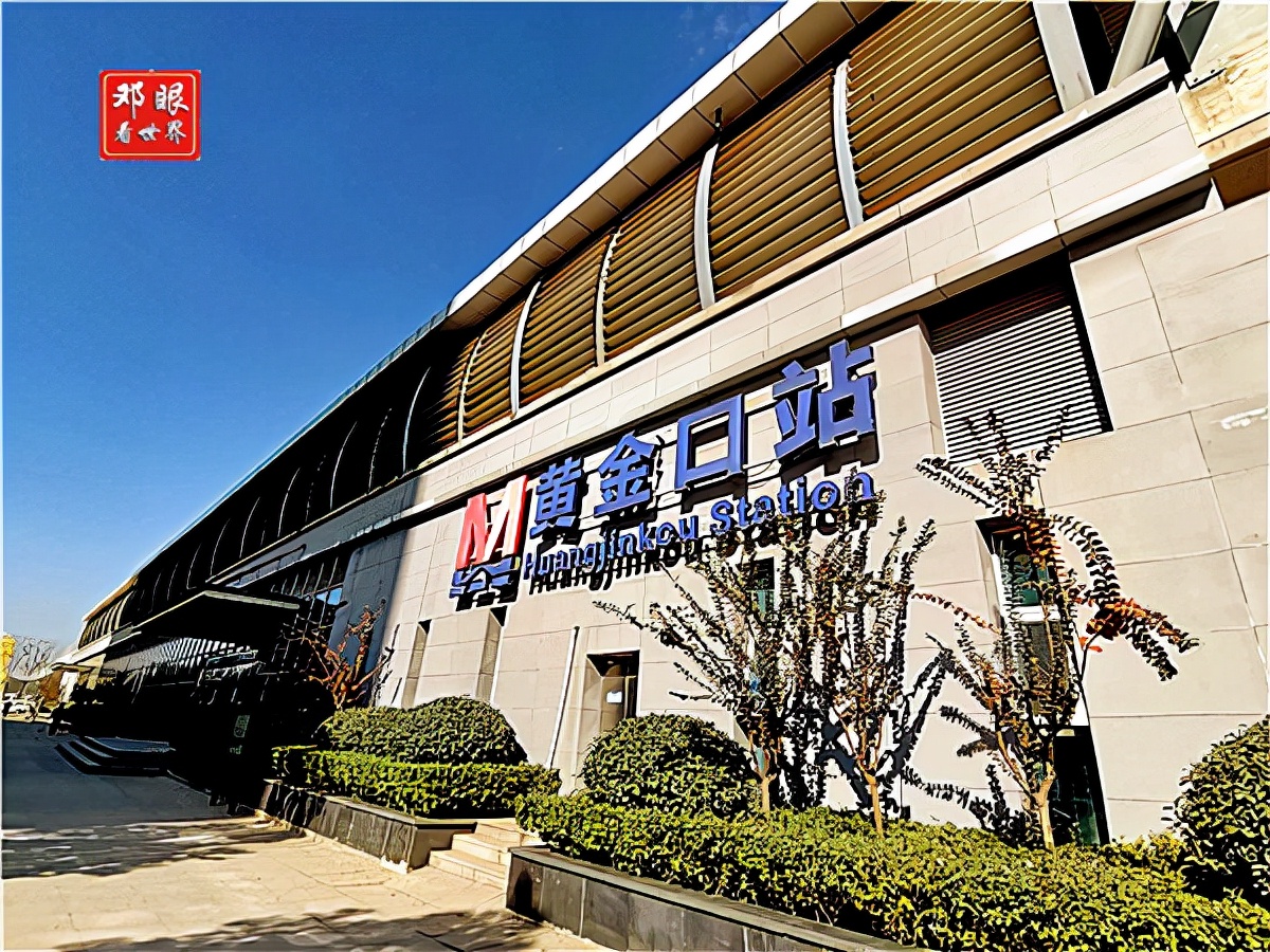 因为没有了蔡甸人，汉阳黄金口地铁站与周边商铺太寂寞了（7图）