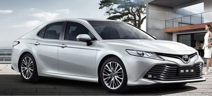 丰田凯美瑞双擎和亚洲龙油耗比较,丰田凯美瑞和亚洲龙有什么区别