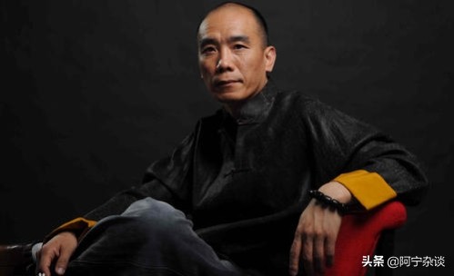 孔乙己是怎样离开咸亨酒店的,再读已是书中人孔乙己