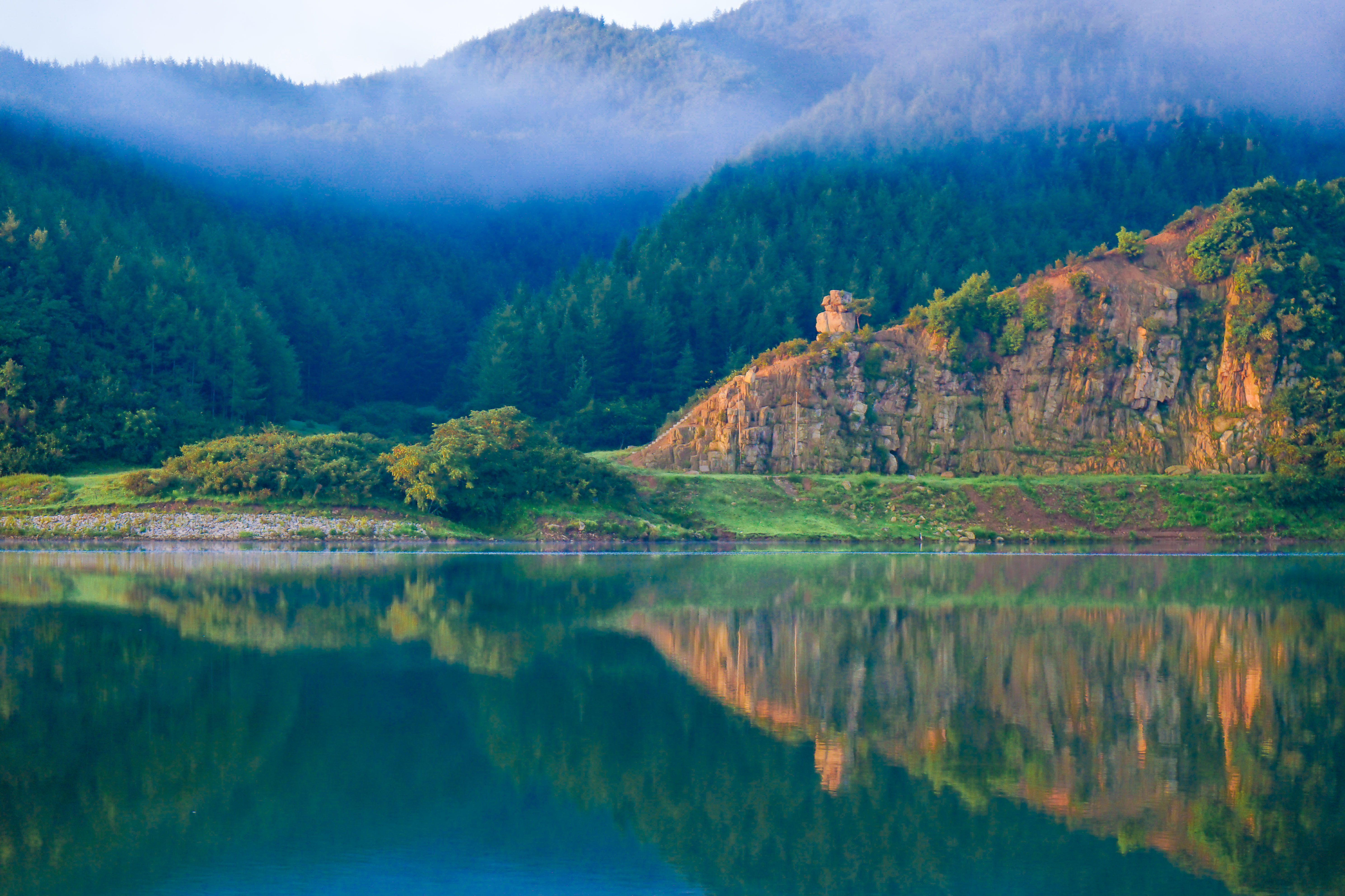 深藏辽东的小漓江,历史故事沿河流淌,如今正美若仙境