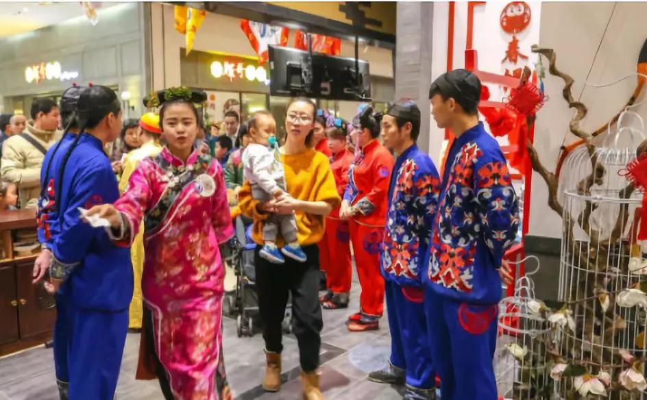 3年开100家直营餐饮店,小春饼连锁