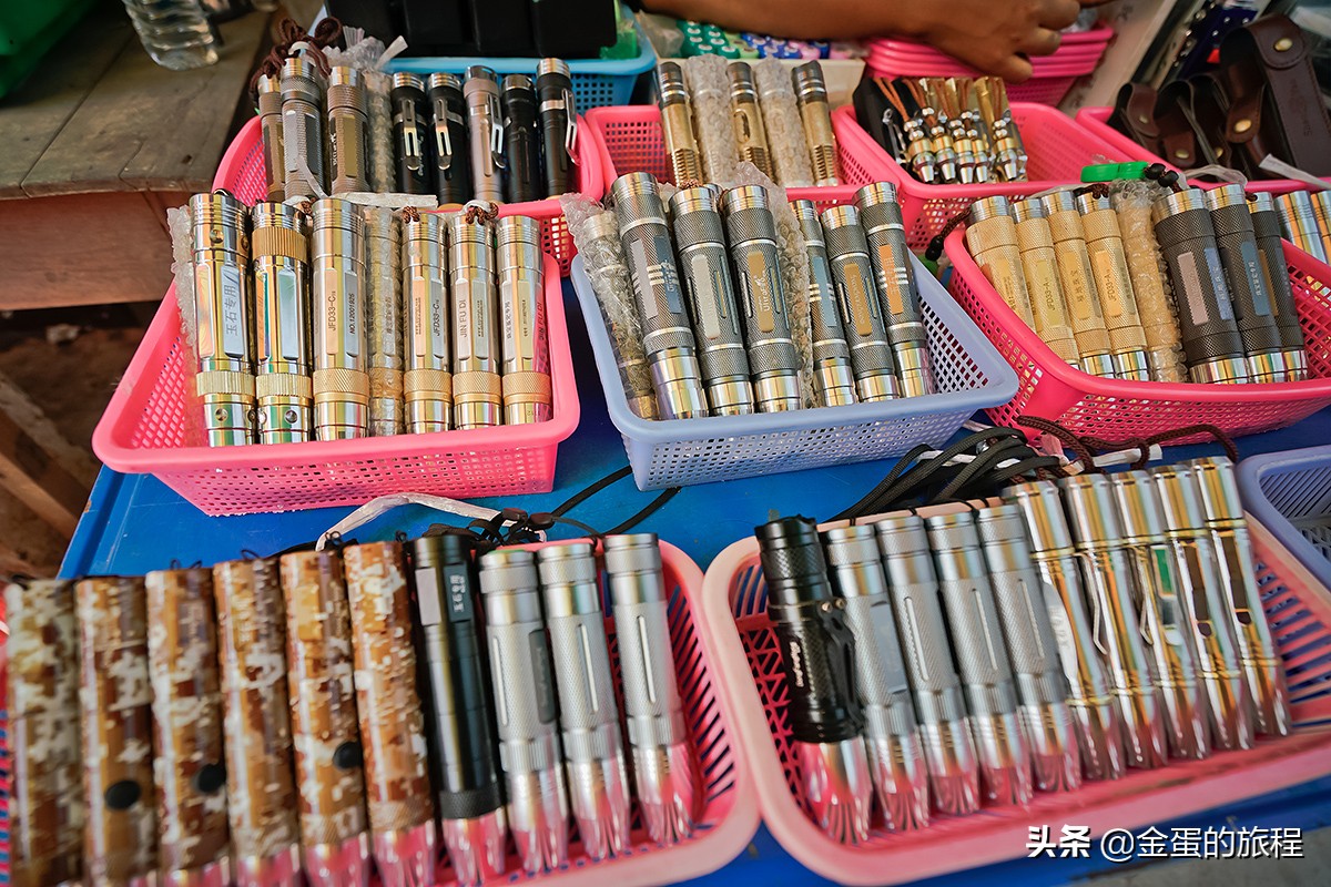 揭秘缅甸曼德勒小众景点，缅甸最大的翡翠市场，跌眼镜的地摊景象