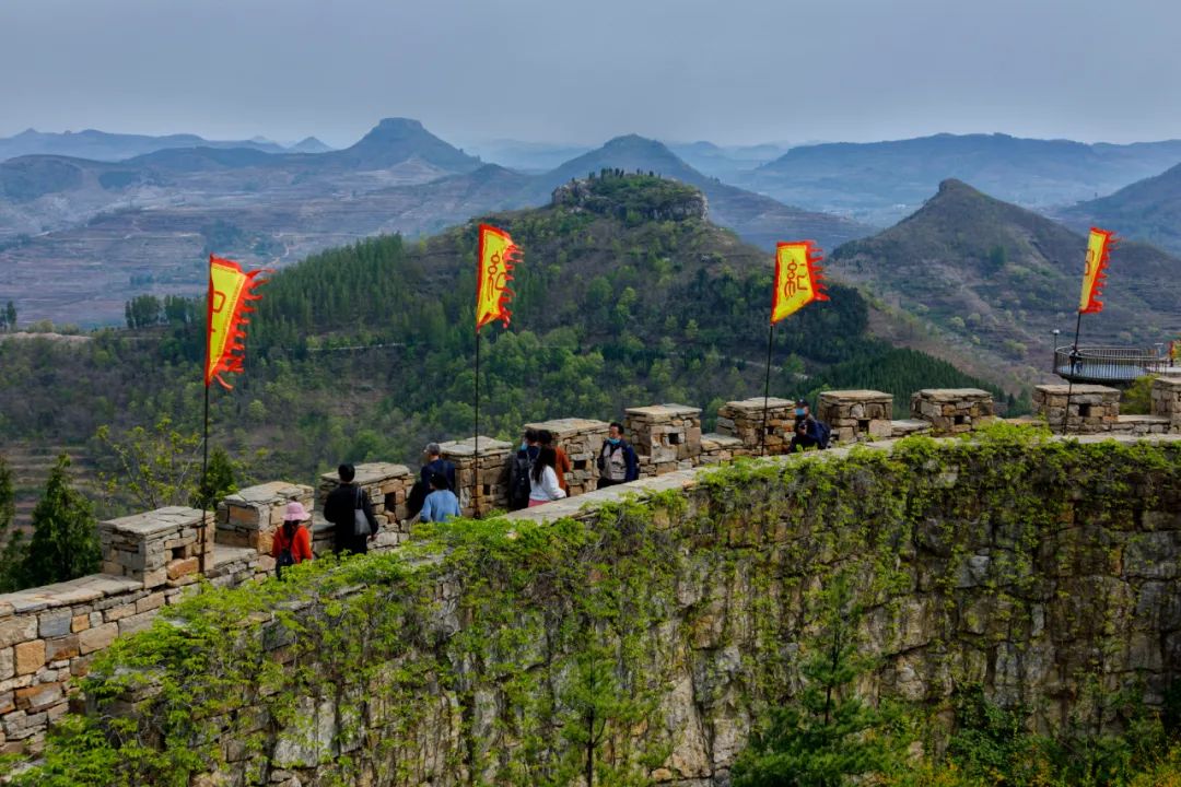 “神兽”归笼，九月临沂天上王城许你一个醉美秋天！