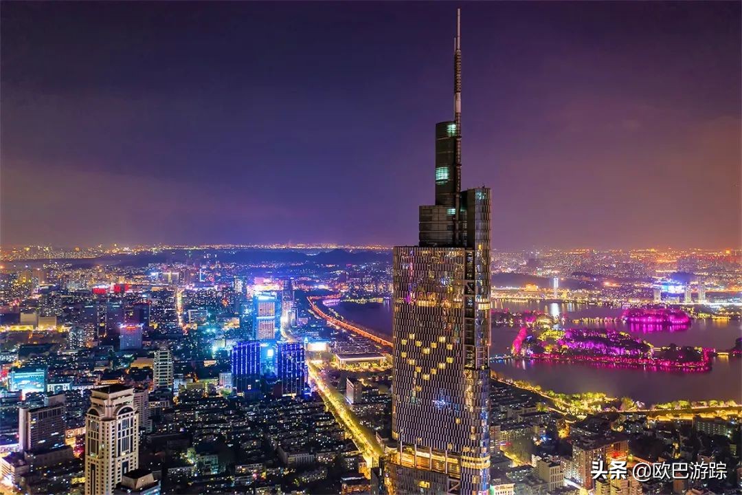 南京金陵城全景,南京金陵酒店新楼有多少米高