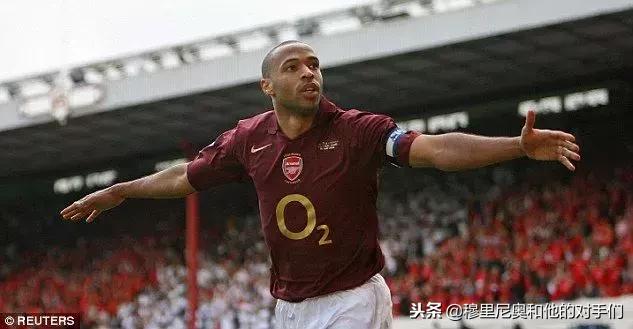 从夏普到世嘉,从德国好顺到库尔斯啤酒:英超豪门球衣广告的变迁