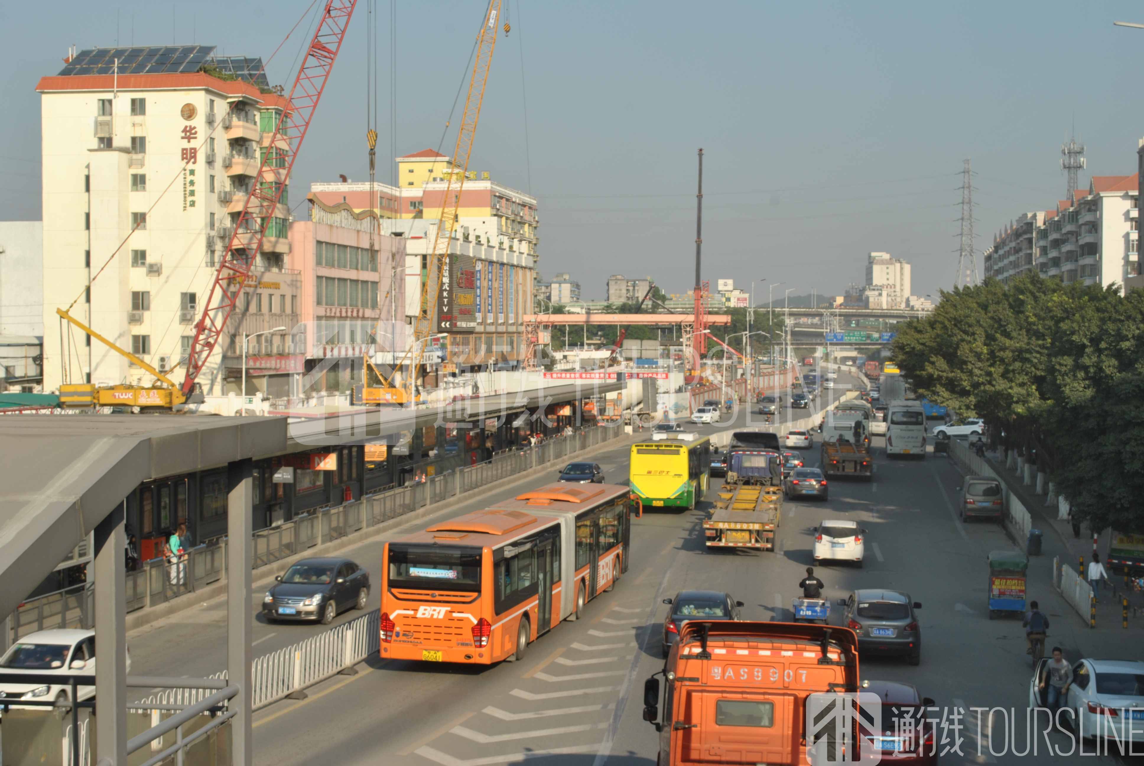 广州市快速公交车视频,广州快速公交b1没有快线了吗