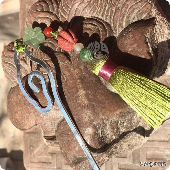 「香」酷夏,试试用龙脑俘获人心