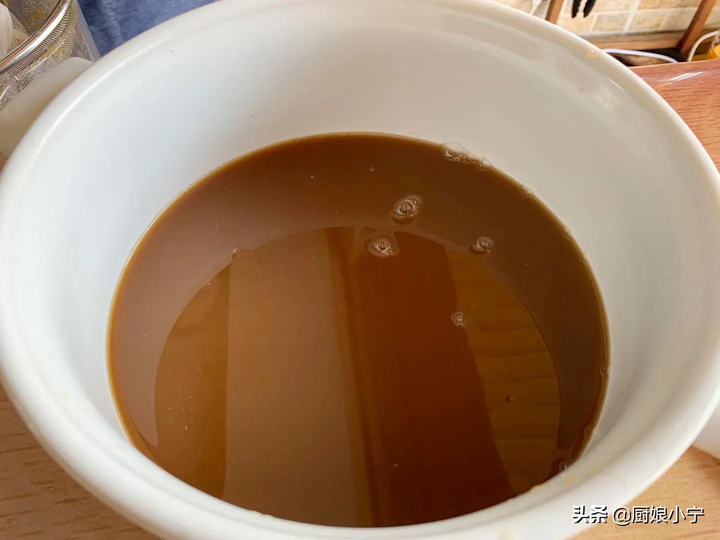 香甜秋梨膏手工熬制不添加防腐剂,雪梨传统熬制秋梨膏