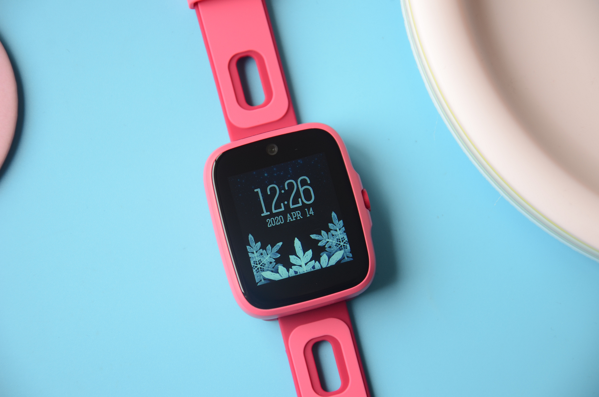 糖猫电话手表k1测评,双摄像头安卓手表