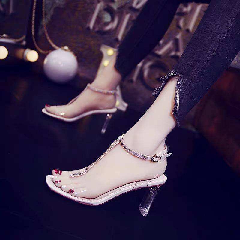 高跟鞋轻奢高级感雾面,透明高级气质鞋子