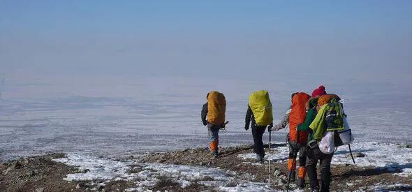 佛教四大名山之一五台山风景,五台山藏古寺全景图