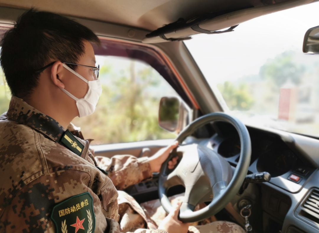 兵头将尾的视频,兵头将尾冲锋在前