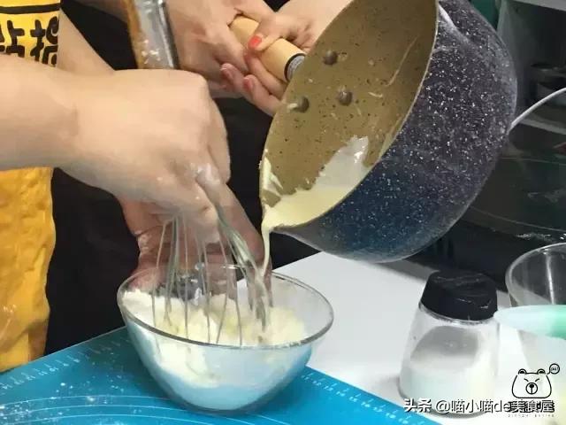 流心奶黄月饼小月饼,香港生产美心月饼流心奶黄月饼