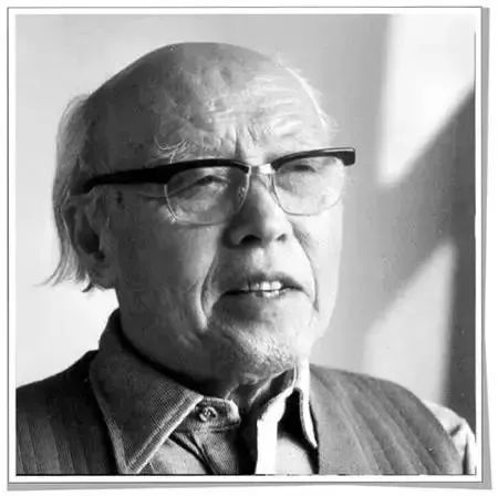 警方：破获特大制贩假冒名家书画作品案，现场触目惊心