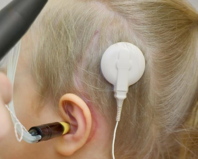 戴上人工耳蜗听到的声音,戴上人工耳蜗为啥还得做康复呢
