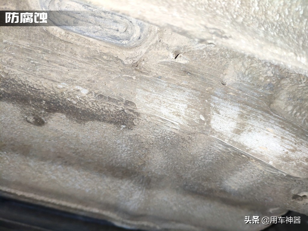 汽车底盘做防锈喷底盘装甲多少钱,国产车喷底盘装甲到底能不能防锈