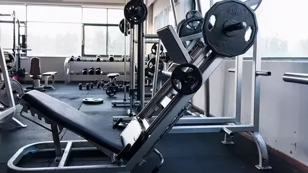 健身房老板跑路如何网上申诉,为什么健身房老板跑路不用担责任