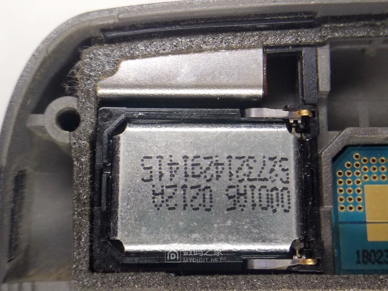 70余图拆解2008年款诺基亚全键盘旗舰E71,曾经的神机名不虚传