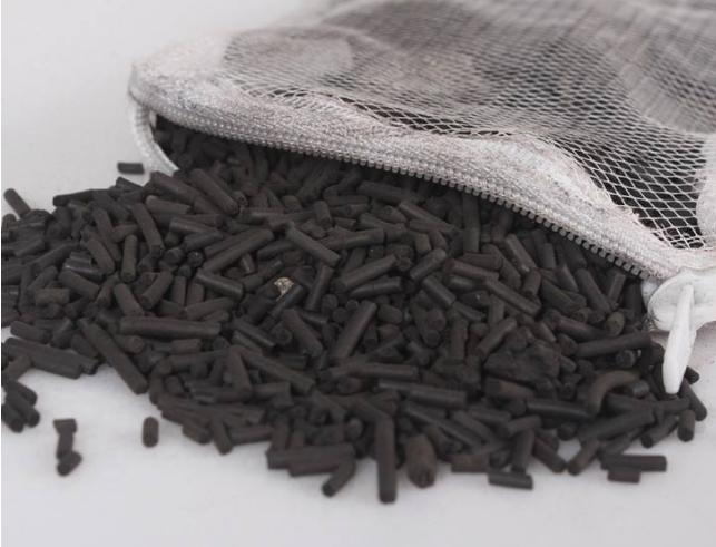 活性炭对于鱼缸的好处与坏处,鱼缸活性炭两年了还有效果吗