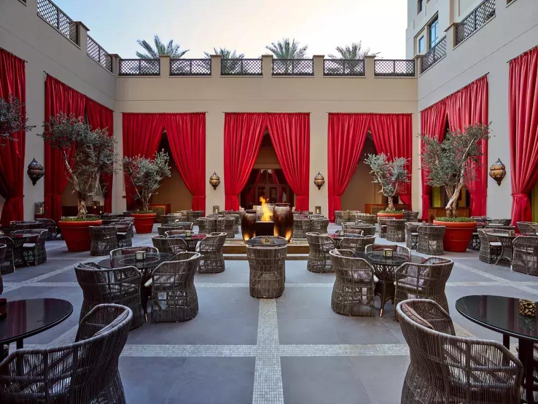 郭富城带方媛出席公开活动,澳门偶遇郭富城和方媛