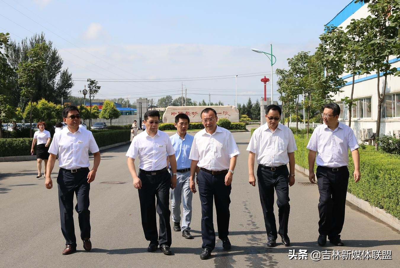 走进中国金桥地板,金桥实木地板