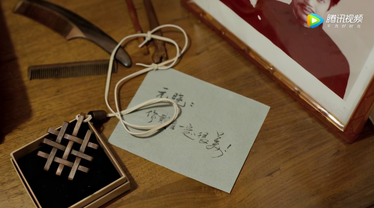 木制工艺品获央视点赞、手制包秒杀爱马仕、螳螂车羡煞万人……