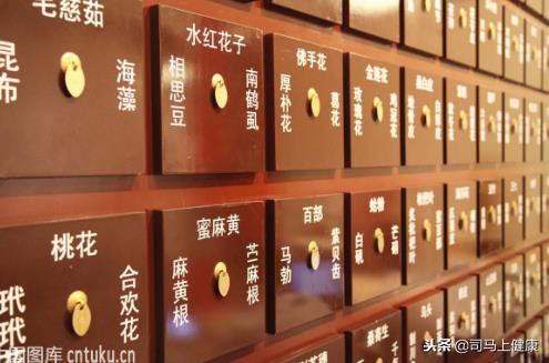 什么是类风湿性关节炎？它有哪些表现？拔罐是怎样治疗的？