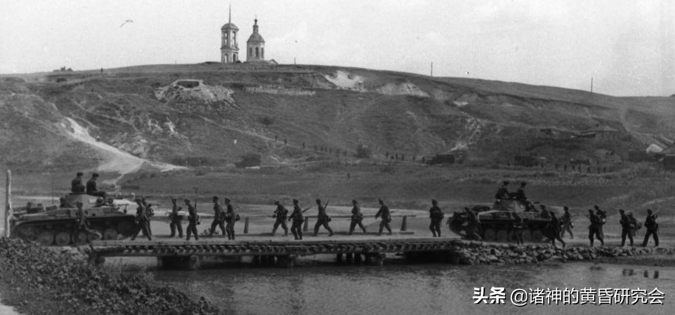 七月飞火-100张珍贵图片中的1942年沃罗涅日血战今与昔（上）