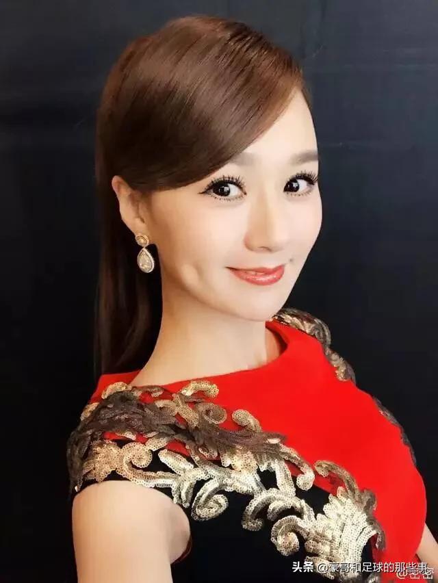 奇葩年年有,今年特别多!张鹭抽烟史又被爆出!