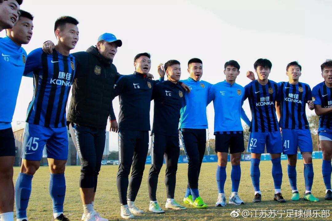 陆博飞：被球员抛在空中那一刻，感受到了做教练的幸福感