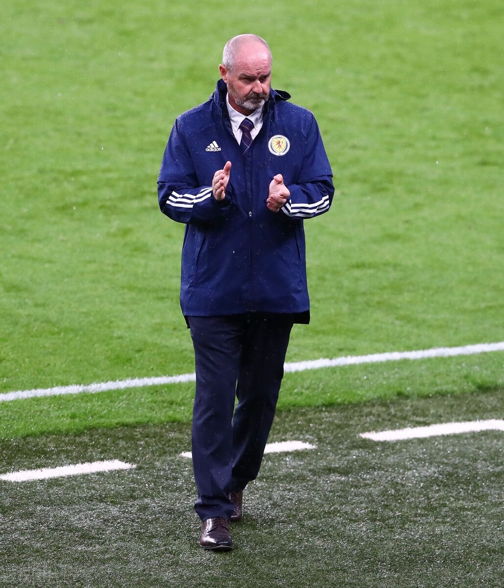 勒夫时装,欧洲杯教练帅照