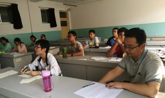 教育部通知，5类学生不用参加高考直接读大学，考生：比高考还难