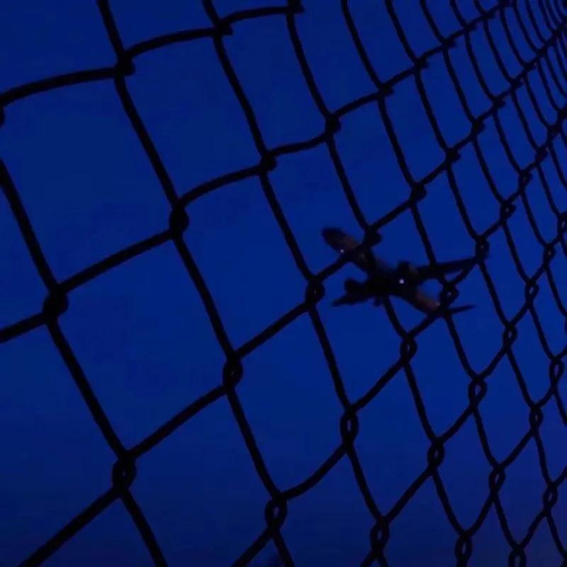 宇航员动态壁纸高清全屏120帧竖屏,太空壁纸高清4k宇航员火箭卡通