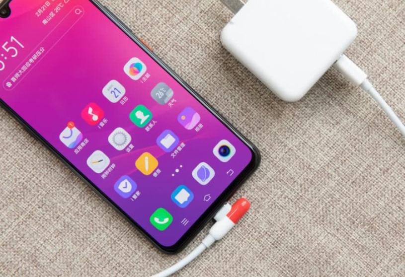 为什么iqoo手机充电发热,iqoo可以充电玩手机吗