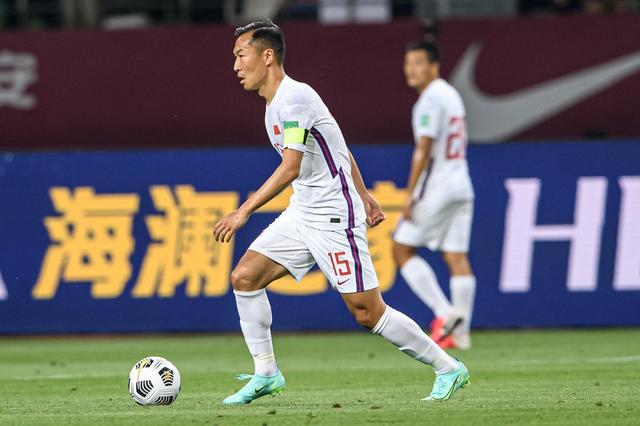 复仇战李铁变阵433，首发出炉！阿兰首发，蒿俊闵取代张稀哲