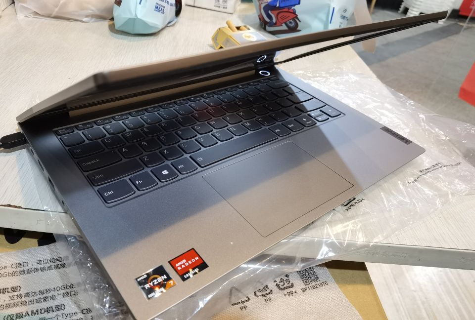 90后的第一台电脑还是卖米粉买的