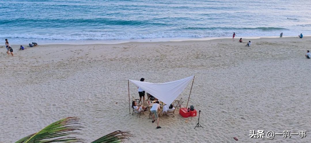 三亚郊外的海边社区,这里藏着“流量密码”还是另一种生活?