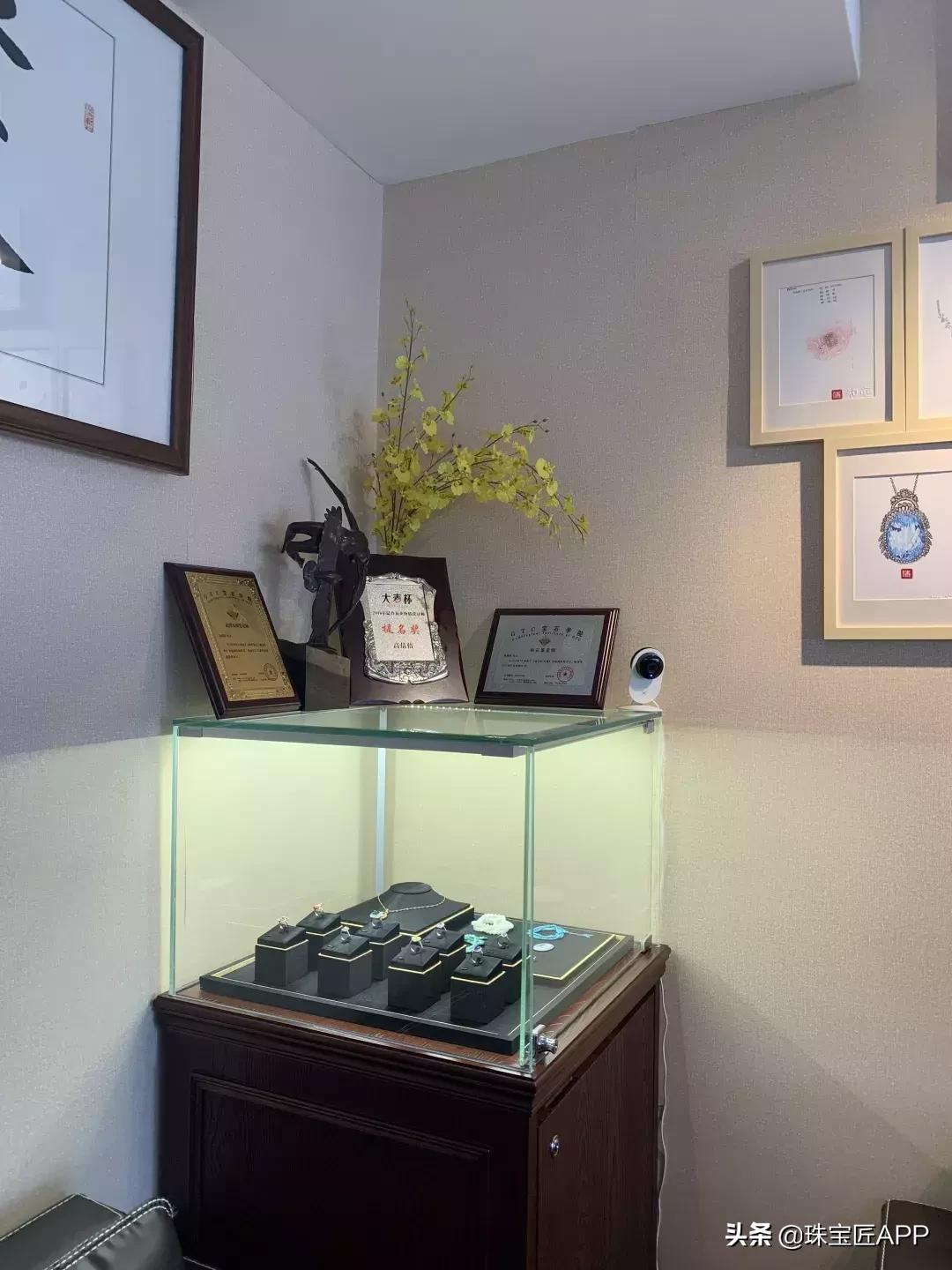 21岁创办公司,4年考了7个证,90后新锐珠宝设计师:高倩倩