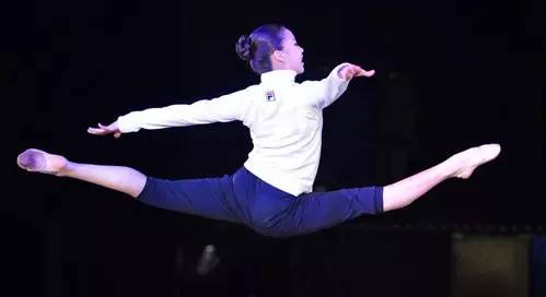 舞蹈基本功练习步骤视频,零基础学舞蹈基本功