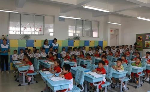 小孩该上初中了啥也学不会怎么办,小孩四年级了不愿意学习怎么办