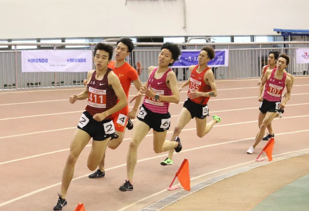 中学1500米跑步标准成绩,怎样提高1500米速度和耐力