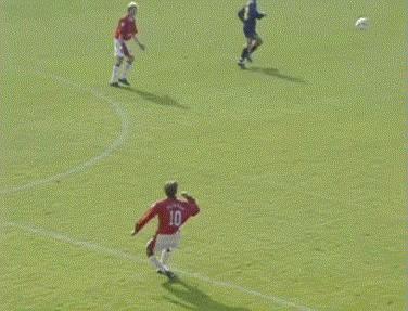 贝克汉姆年轻到成熟,贝克汉姆留过的发型