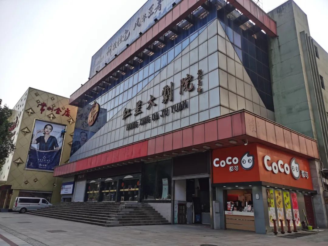 二十年后重游故地视频,时隔20年故地重游老家