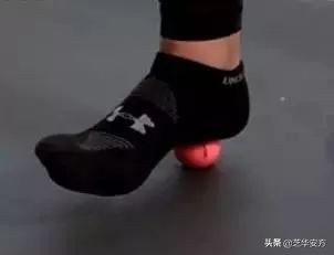 推荐三个步骤改善足底筋膜炎,泡脚能改善足底筋膜炎吗