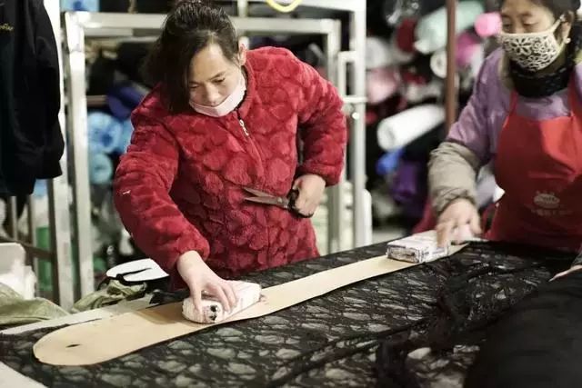 灌云内衣产业链,灌云内衣产业全国第一