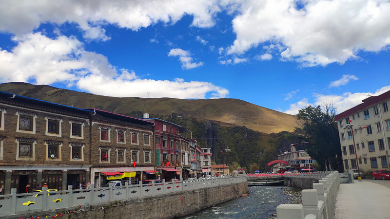 涓佺湡瑗胯棌鏃呮父鏀荤暐,宸濊タ鏃呮父涓佺湡