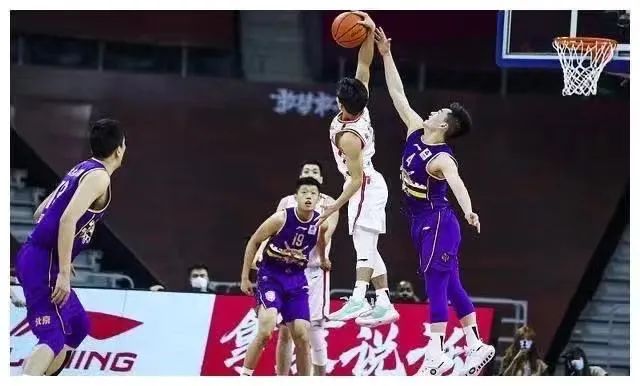 打破偏见的少年|奔跑吧徐中锋